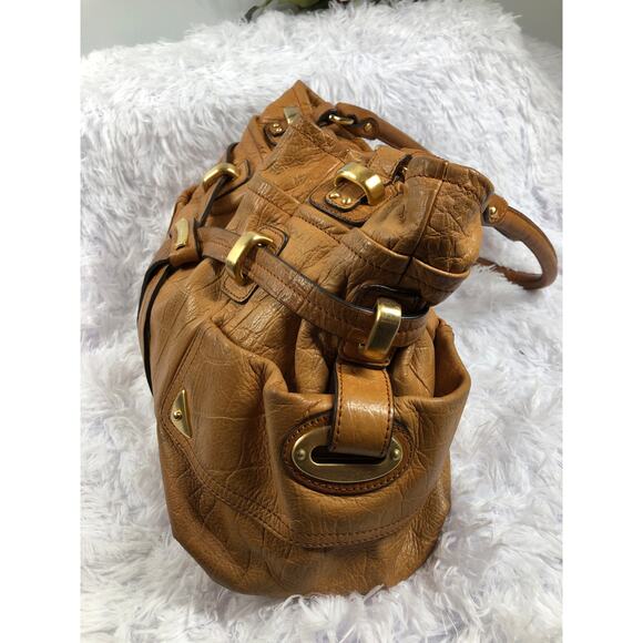 B. Makowsky Heavy Leather Shoulder Boho Handbag Camel Belted Magnetic Closure - Picture 5 of 13